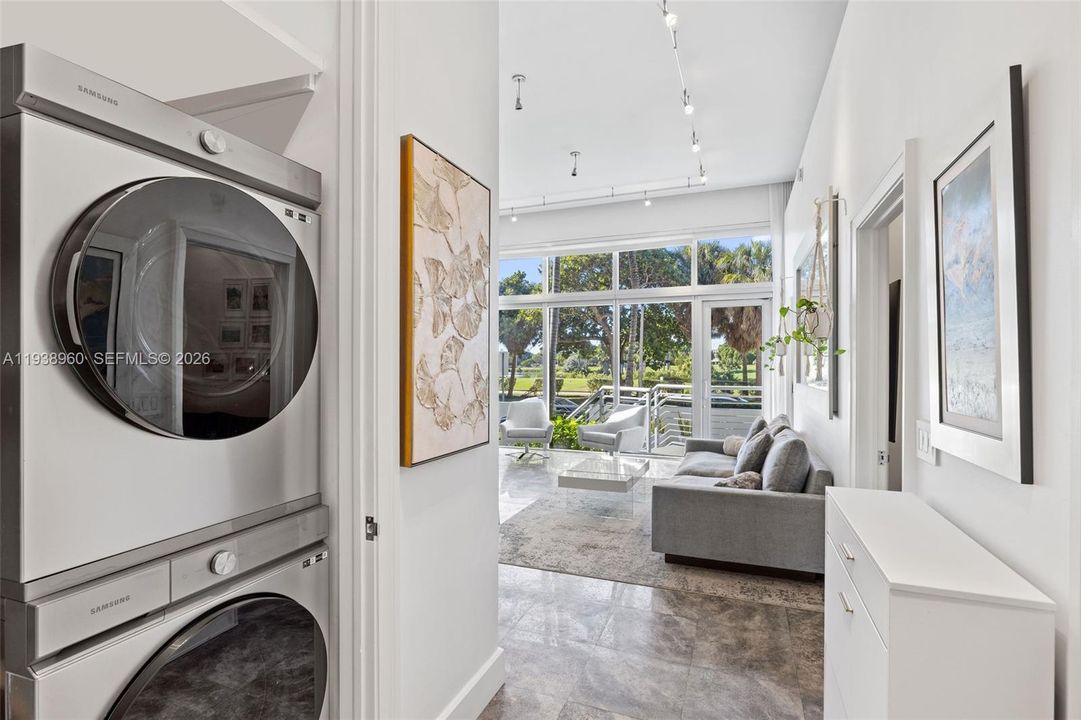 For Rent: $10,500 (3 beds, 2 baths, 1320 Square Feet)