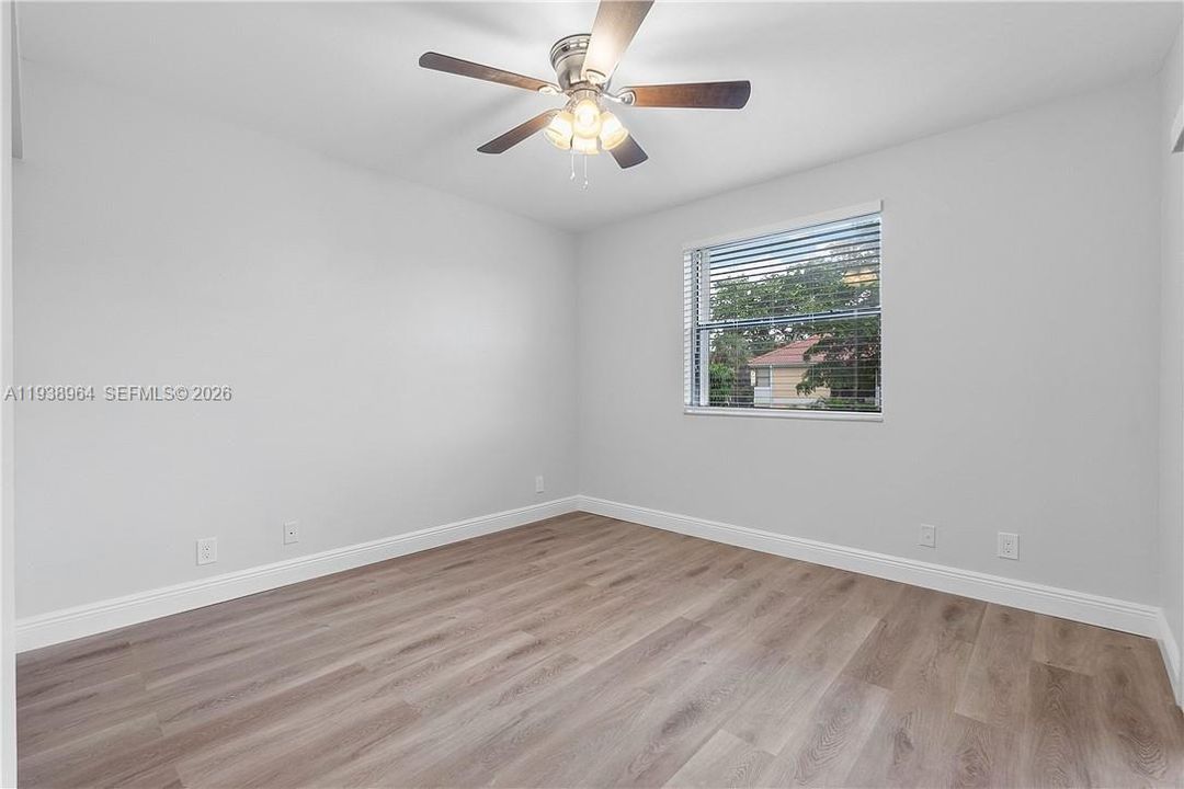 For Rent: $2,350 (2 beds, 2 baths, 1106 Square Feet)