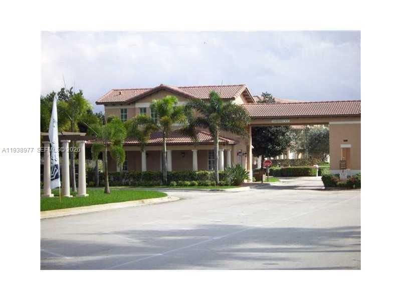 En Renta: $2,550 (2 camas, 2 baños, 1048 Pies cuadrados)