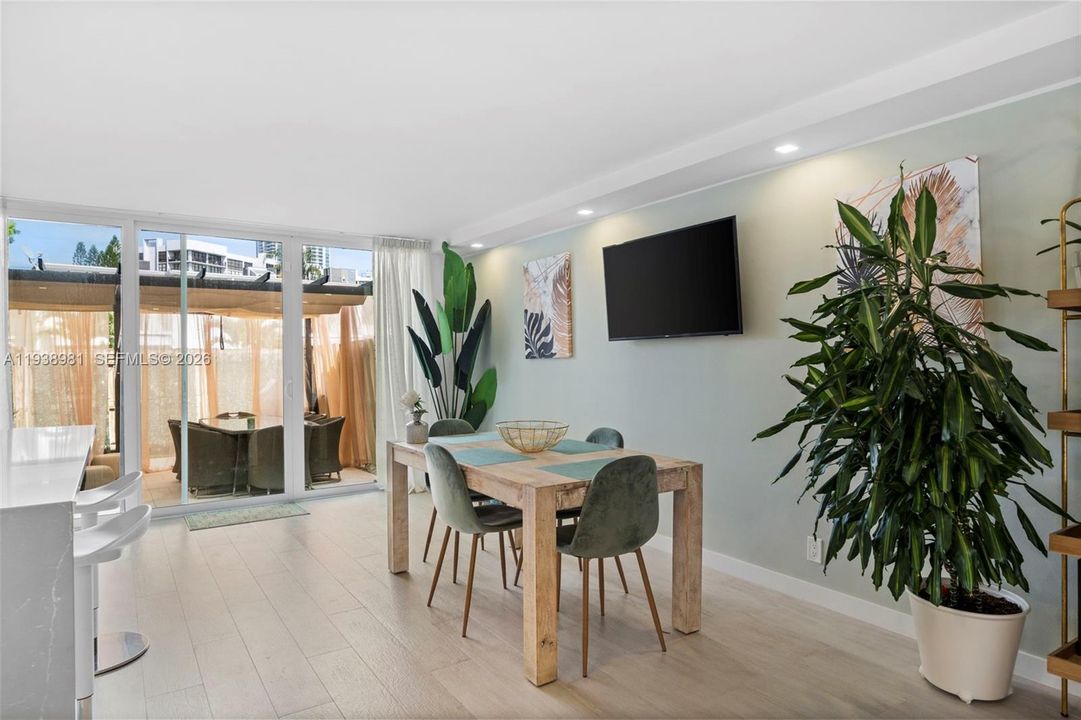 En Renta: $4,900 (2 camas, 2 baños, 1798 Pies cuadrados)