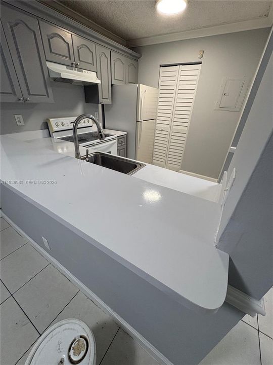 For Rent: $1,700 (2 beds, 2 baths, 24255 Square Feet)