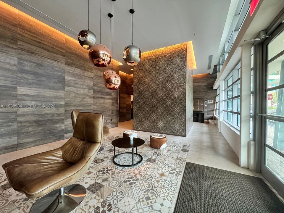 В аренду: $4,100 (2 спален, 2 ванн, 1150 Квадратных фут)