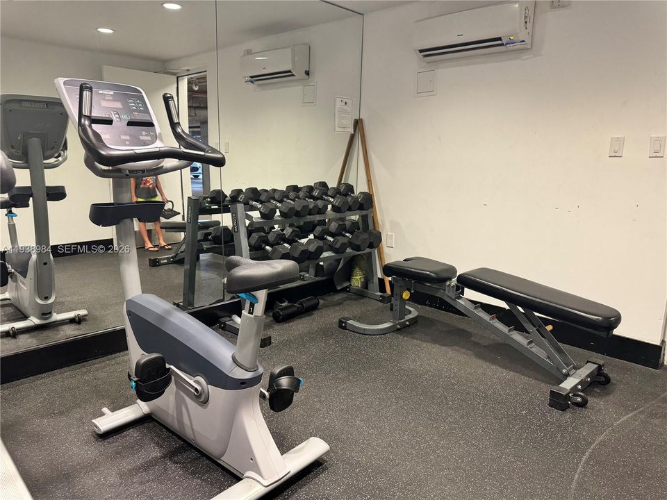 В аренду: $4,100 (2 спален, 2 ванн, 1150 Квадратных фут)