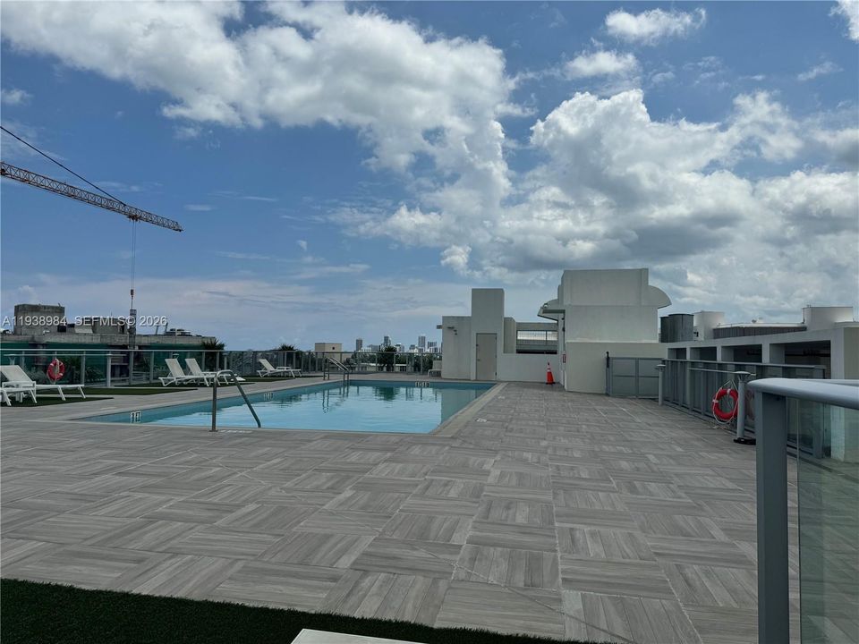 В аренду: $4,100 (2 спален, 2 ванн, 1150 Квадратных фут)