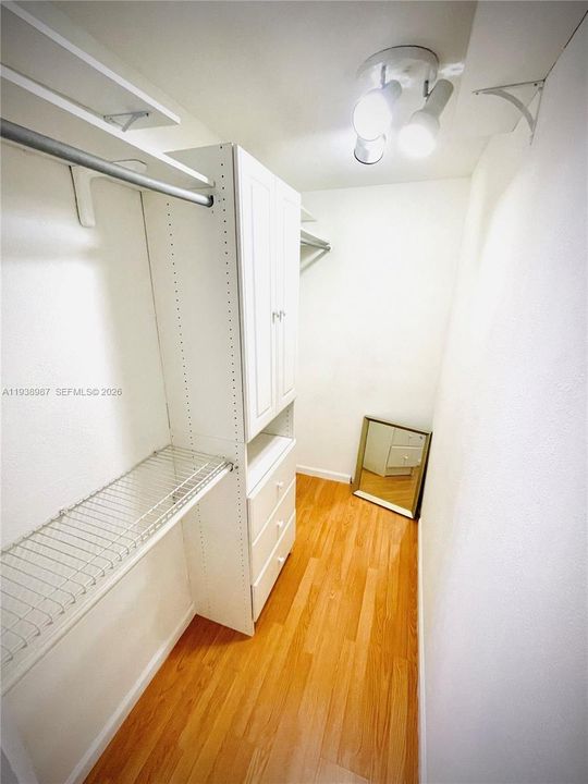 出租: $1,850 (2 贝兹, 2 浴室, 793 平方英尺)