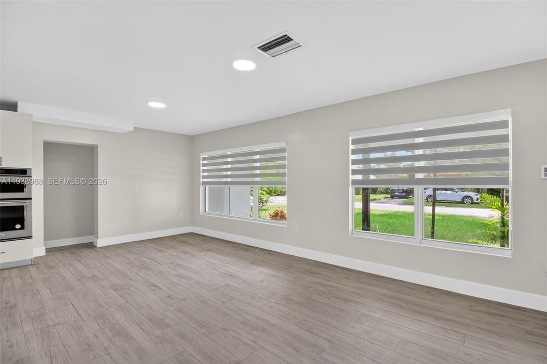 В аренду: $6,900 (4 спален, 3 ванн, 2412 Квадратных фут)