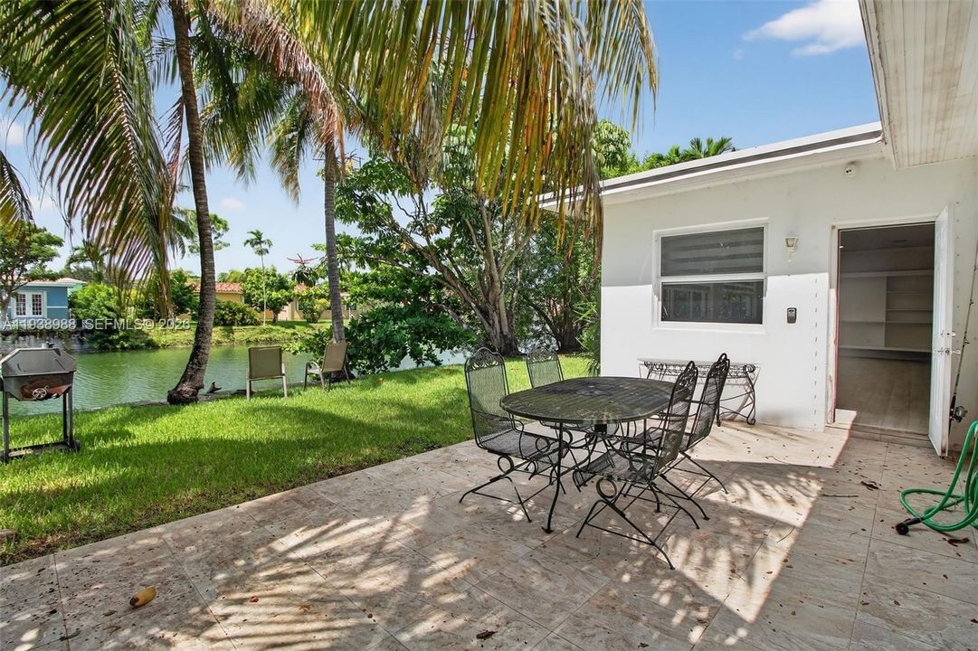 В аренду: $6,900 (4 спален, 3 ванн, 2412 Квадратных фут)