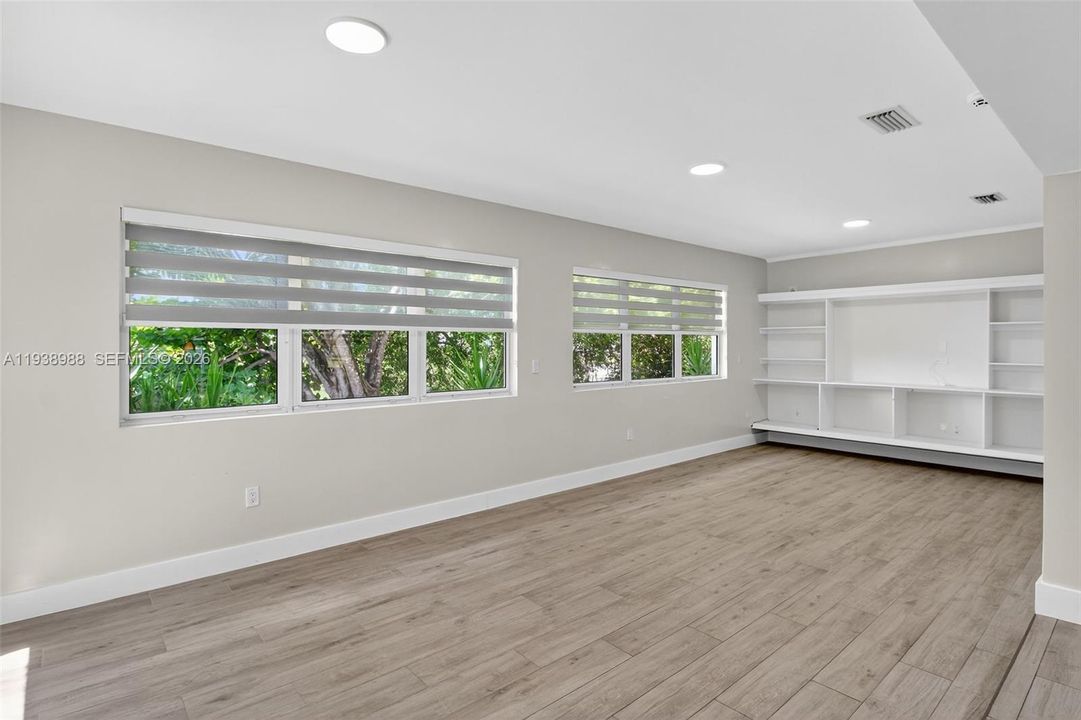 В аренду: $6,900 (4 спален, 3 ванн, 2412 Квадратных фут)