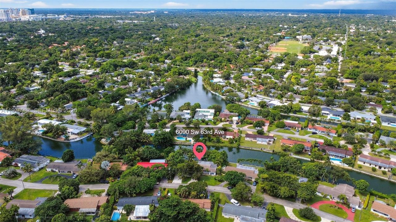 В аренду: $6,900 (4 спален, 3 ванн, 2412 Квадратных фут)