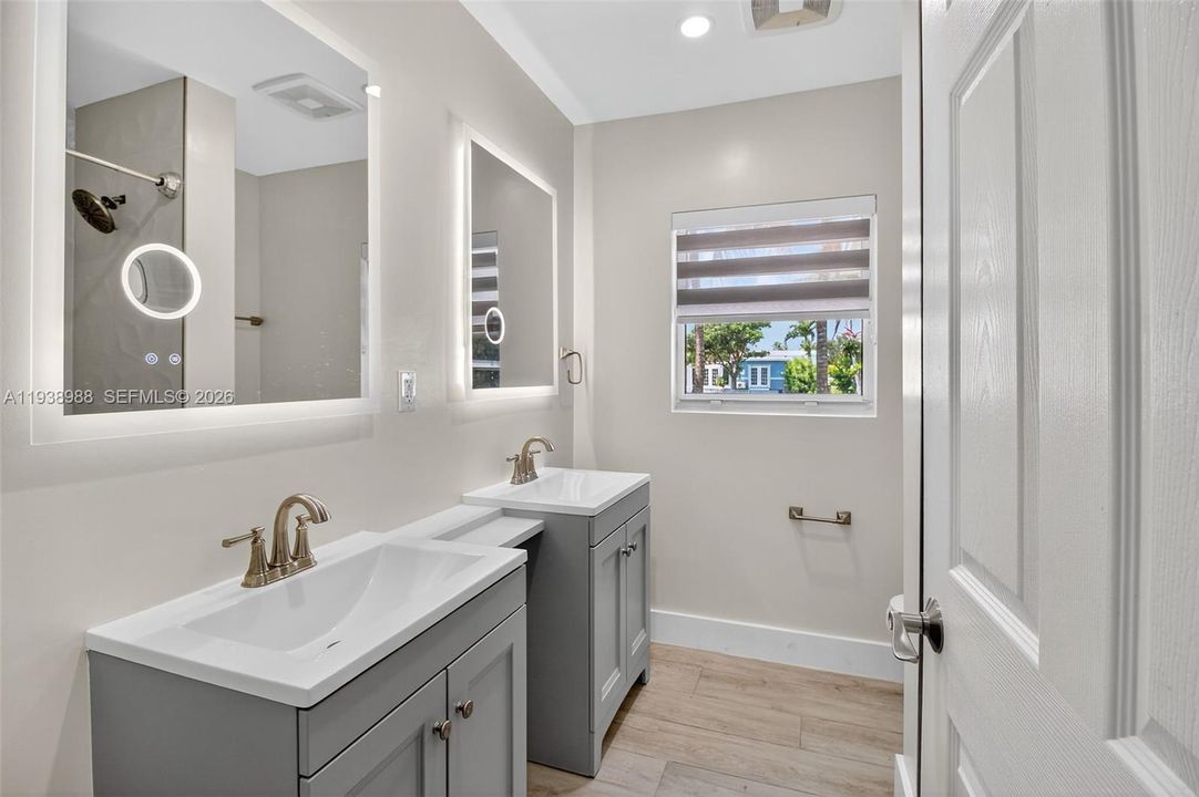 В аренду: $6,900 (4 спален, 3 ванн, 2412 Квадратных фут)