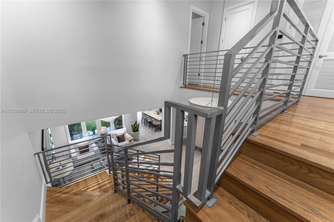 For Sale: $3,975,000 (4 beds, 4 baths, 3451 Square Feet)