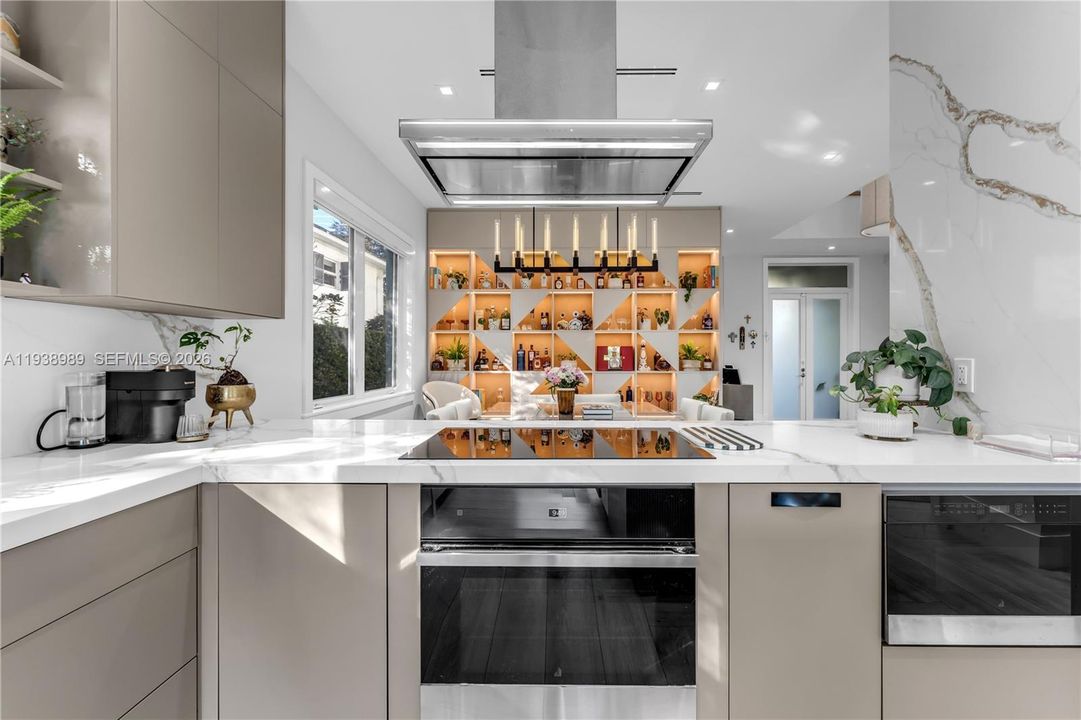 For Sale: $3,975,000 (4 beds, 4 baths, 3451 Square Feet)