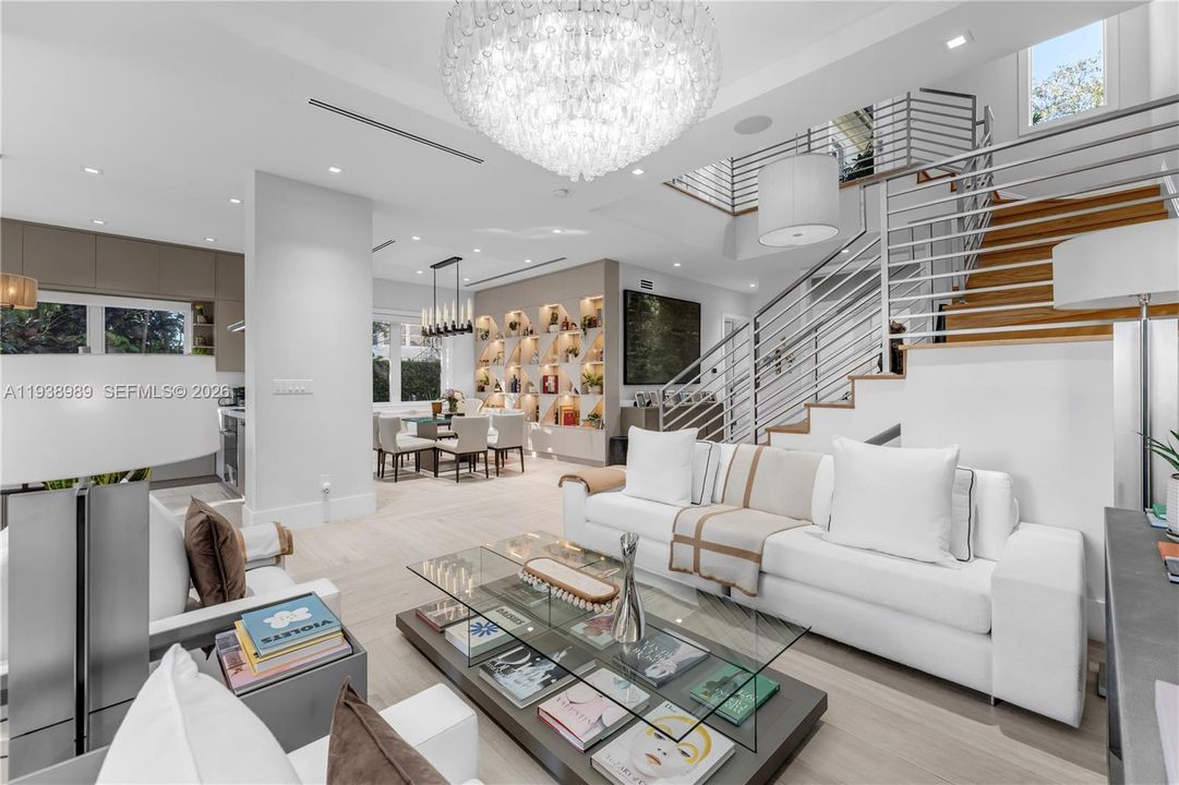 For Sale: $3,975,000 (4 beds, 4 baths, 3451 Square Feet)