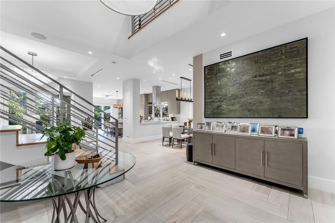 For Sale: $3,975,000 (4 beds, 4 baths, 3451 Square Feet)