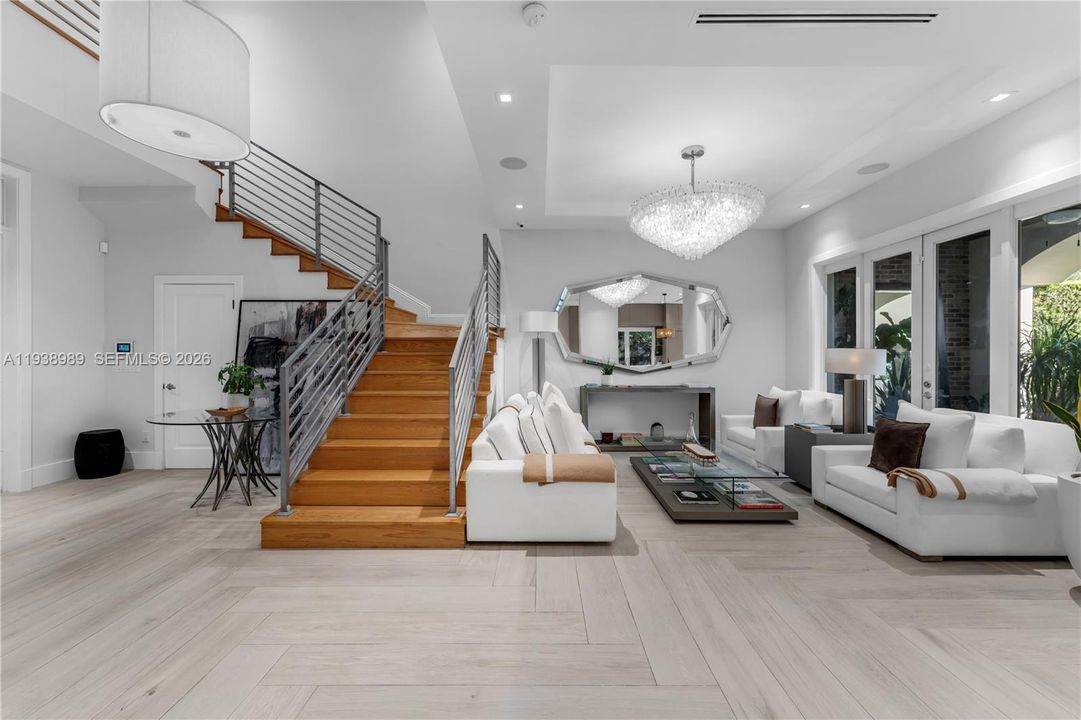 For Sale: $3,975,000 (4 beds, 4 baths, 3451 Square Feet)