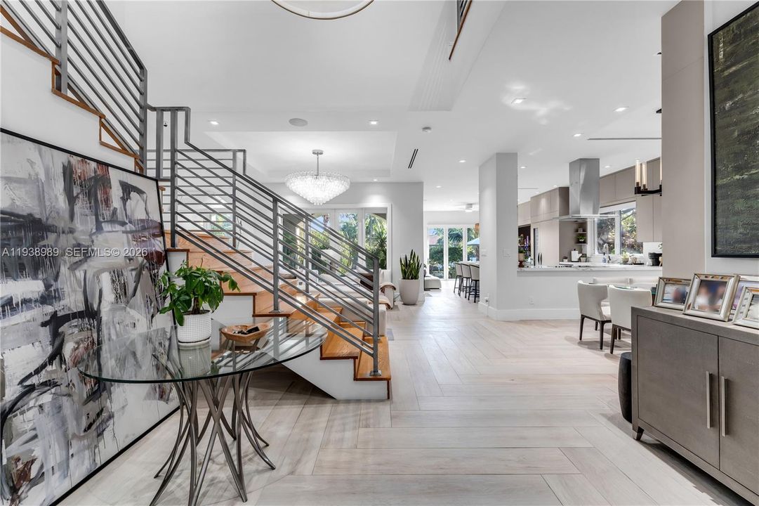 For Sale: $3,975,000 (4 beds, 4 baths, 3451 Square Feet)