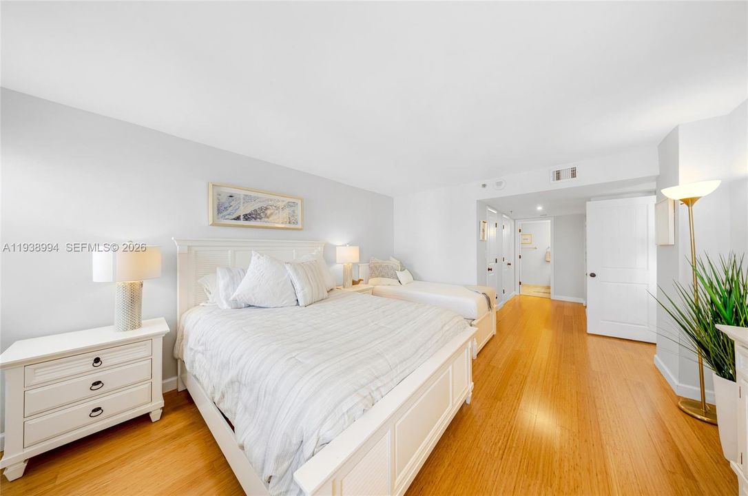 For Rent: $4,500 (2 beds, 2 baths, 1570 Square Feet)