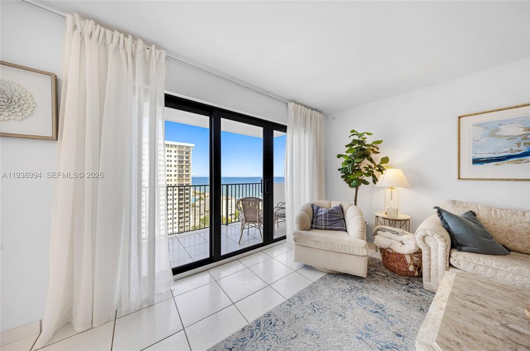 For Rent: $4,500 (2 beds, 2 baths, 1570 Square Feet)