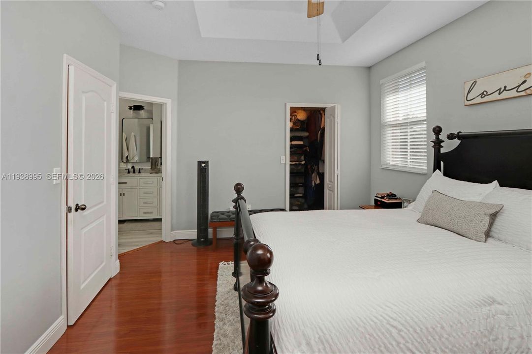 For Sale: $565,000 (3 beds, 2 baths, 1593 Square Feet)