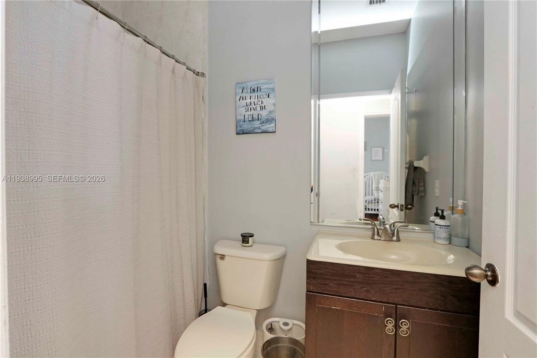 For Sale: $565,000 (3 beds, 2 baths, 1593 Square Feet)