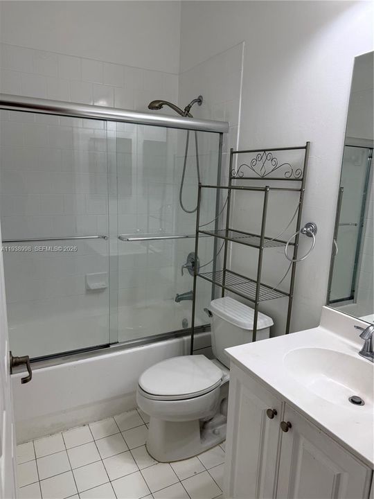 En Renta: $2,950 (3 camas, 2 baños, 1436 Pies cuadrados)