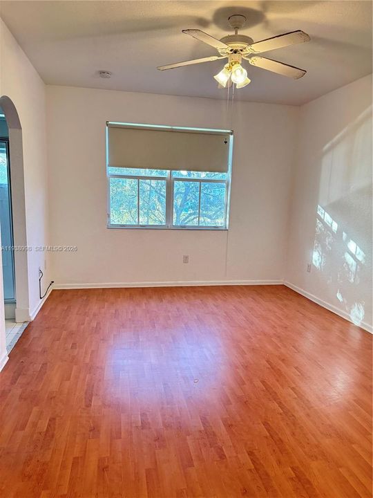 En Renta: $2,950 (3 camas, 2 baños, 1436 Pies cuadrados)