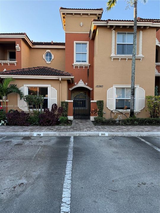 En Renta: $2,950 (3 camas, 2 baños, 1436 Pies cuadrados)