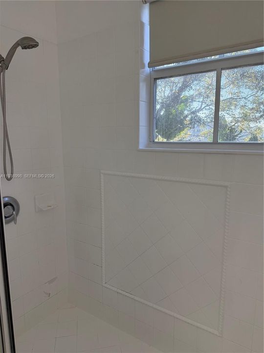 En Renta: $2,950 (3 camas, 2 baños, 1436 Pies cuadrados)