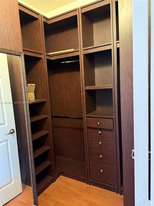 En Renta: $2,950 (3 camas, 2 baños, 1436 Pies cuadrados)