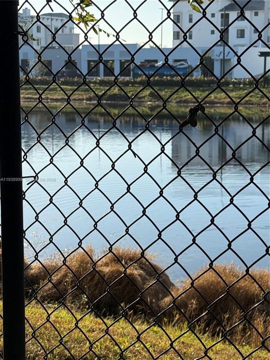 En Renta: $2,950 (3 camas, 2 baños, 1436 Pies cuadrados)