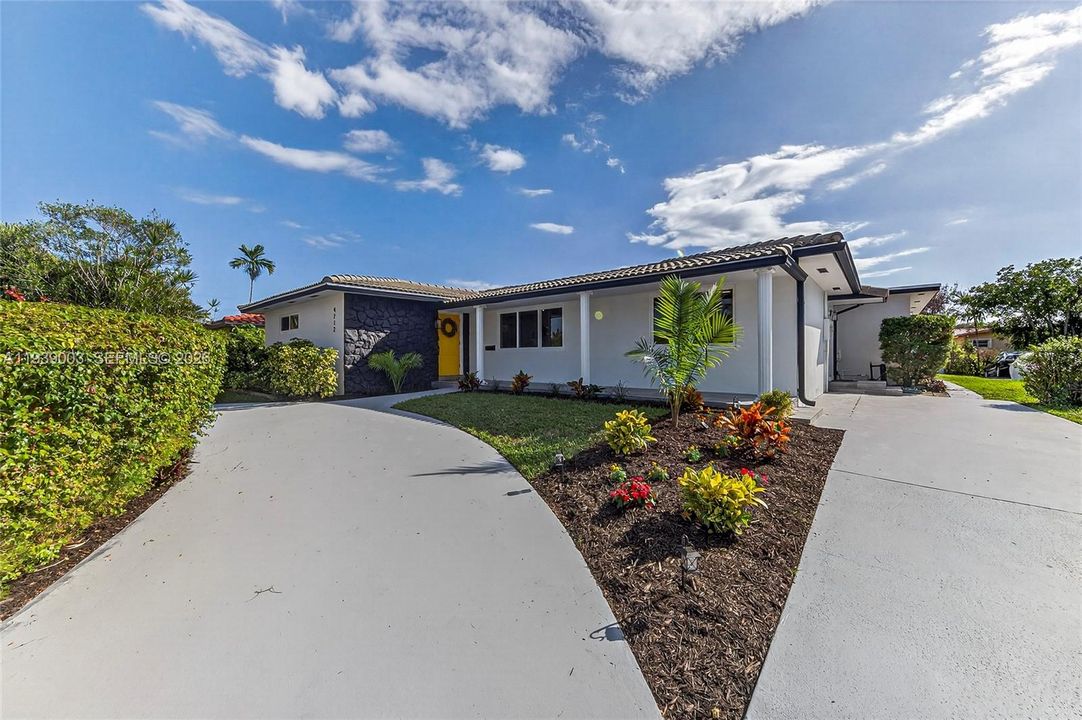 待售: $898,900 (4 贝兹, 2 浴室, 2191 平方英尺)