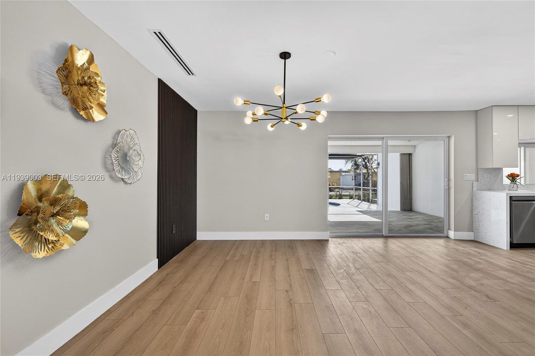 待售: $898,900 (4 贝兹, 2 浴室, 2191 平方英尺)