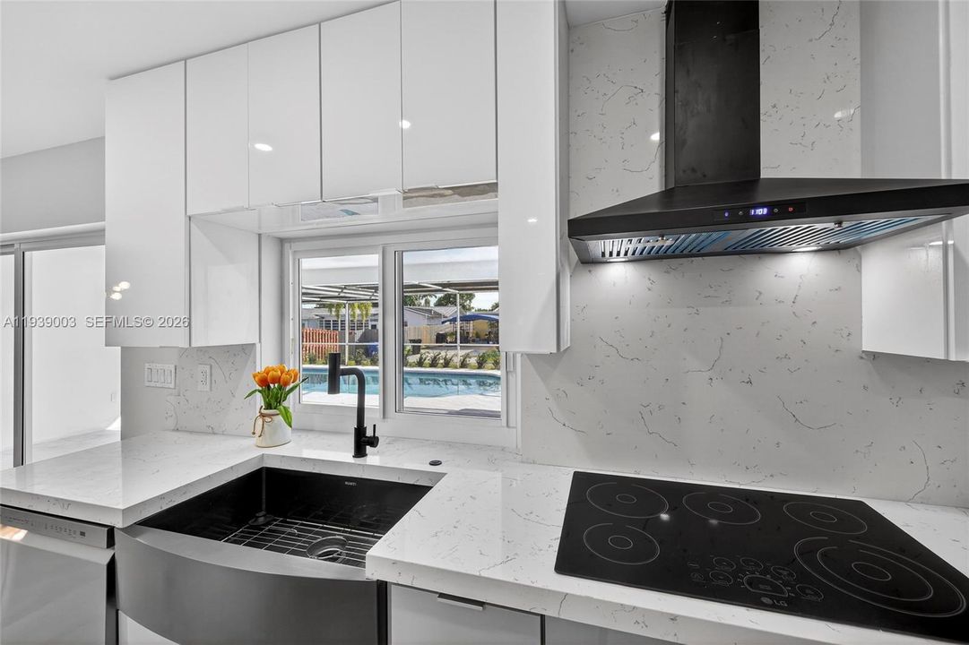 待售: $898,900 (4 贝兹, 2 浴室, 2191 平方英尺)