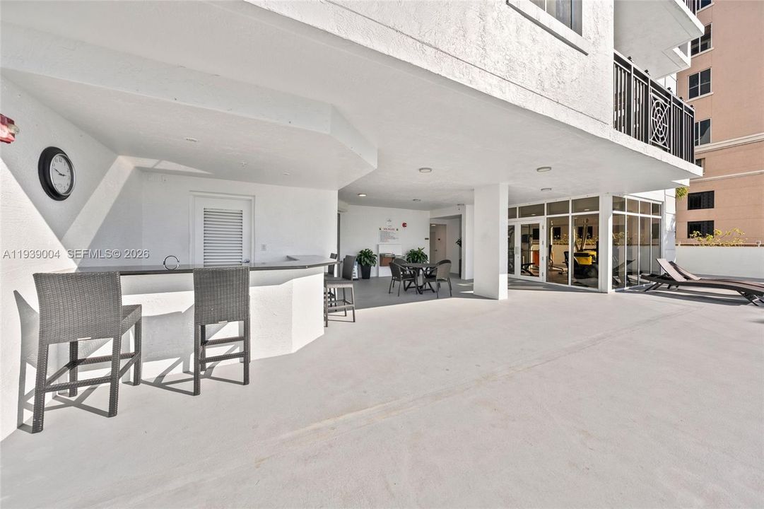 En Venta: $565,000 (2 camas, 2 baños, 932 Pies cuadrados)