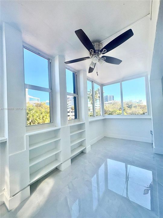 出租: $2,550 (2 贝兹, 2 浴室, 1115 平方英尺)