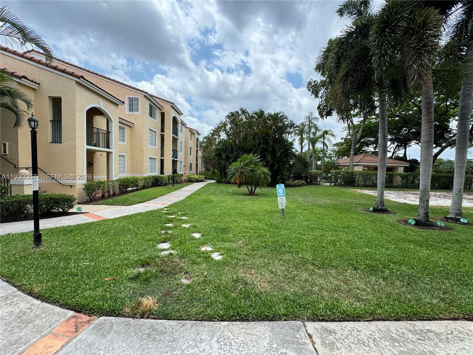 En Venta: $222,500 (2 camas, 2 baños, 1108 Pies cuadrados)