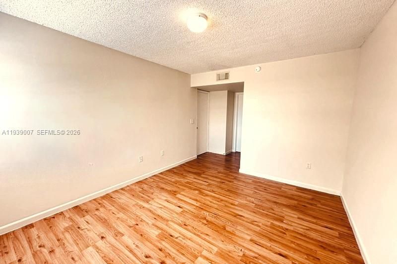 En Venta: $222,500 (2 camas, 2 baños, 1108 Pies cuadrados)