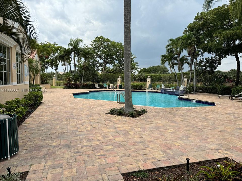 En Venta: $222,500 (2 camas, 2 baños, 1108 Pies cuadrados)