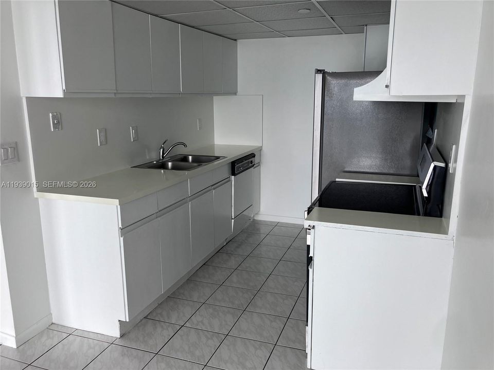 For Sale: $450,000 (2 beds, 2 baths, 1320 Square Feet)