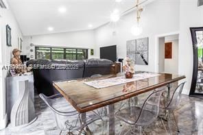 En Venta: $499,999 (2 camas, 2 baños, 1490 Pies cuadrados)