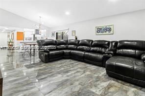 En Venta: $499,999 (2 camas, 2 baños, 1490 Pies cuadrados)