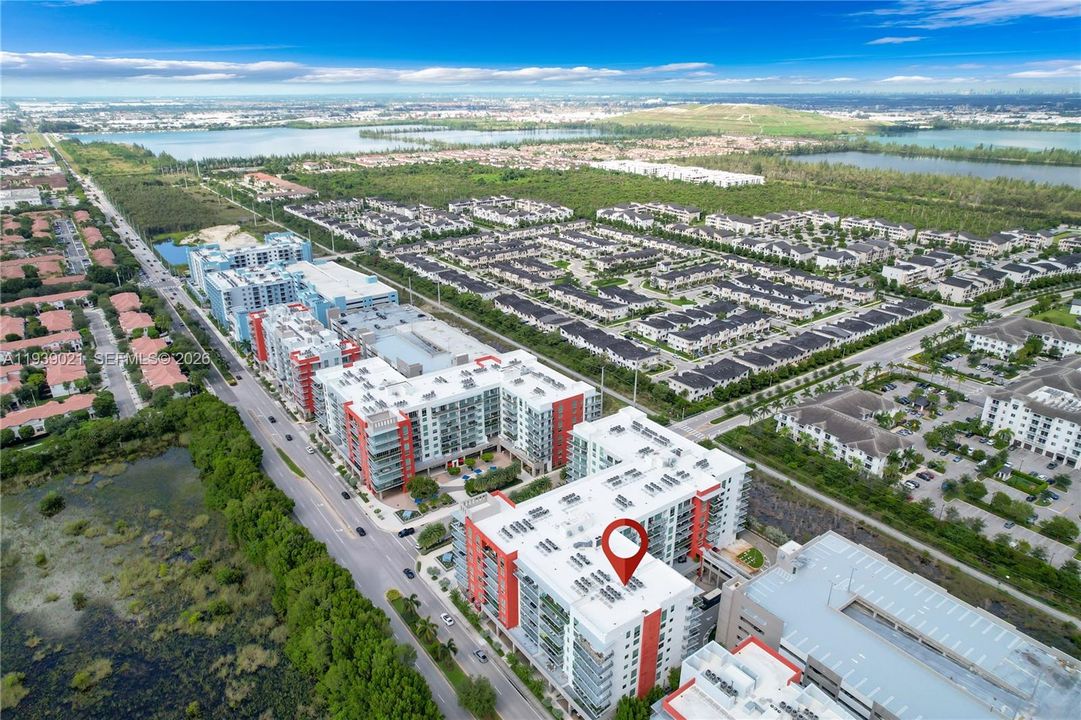 En Venta: $519,000 (3 camas, 2 baños, 1339 Pies cuadrados)