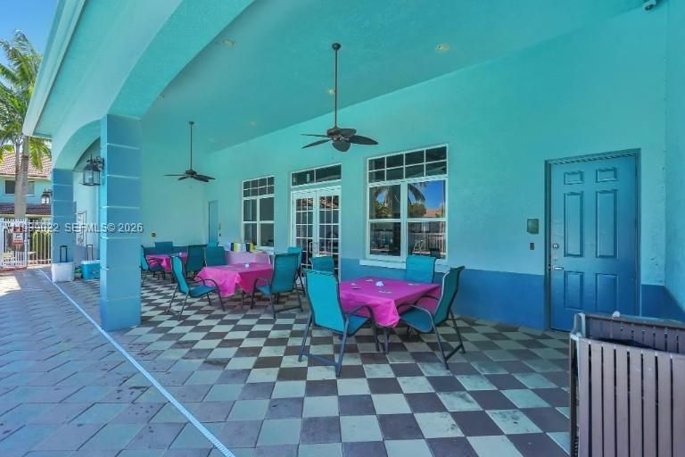 For Sale: $235,000 (2 beds, 2 baths, 1227 Square Feet)