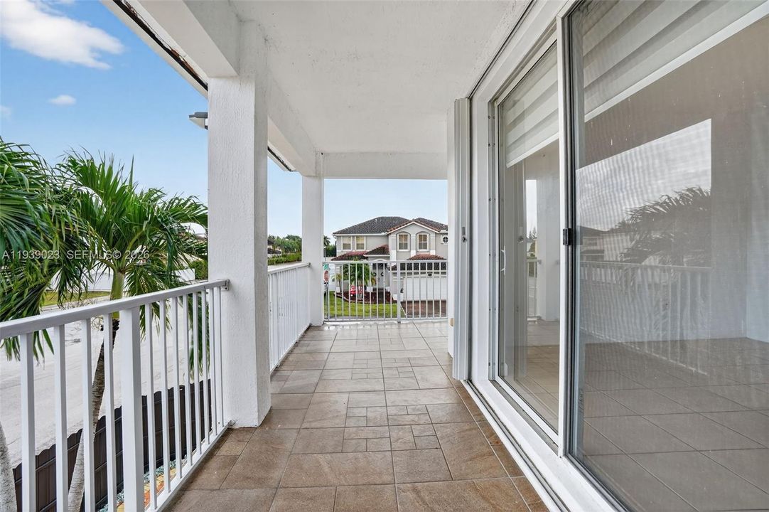 待售: $999,900 (5 贝兹, 3 浴室, 3114 平方英尺)