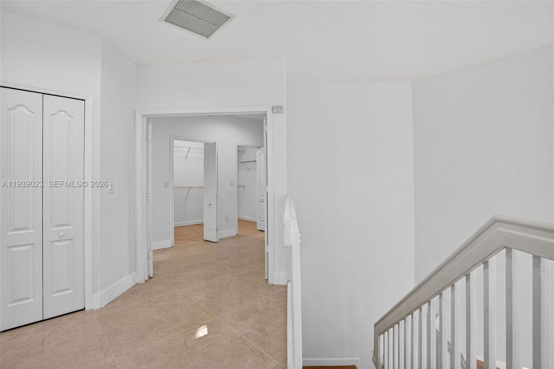 待售: $999,900 (5 贝兹, 3 浴室, 3114 平方英尺)