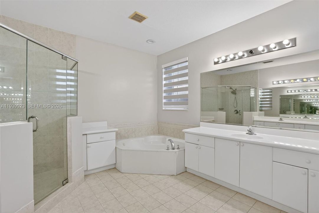 待售: $999,900 (5 贝兹, 3 浴室, 3114 平方英尺)