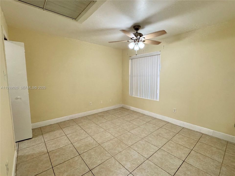 出租: $1,780 (1 贝兹, 1 浴室, 693 平方英尺)