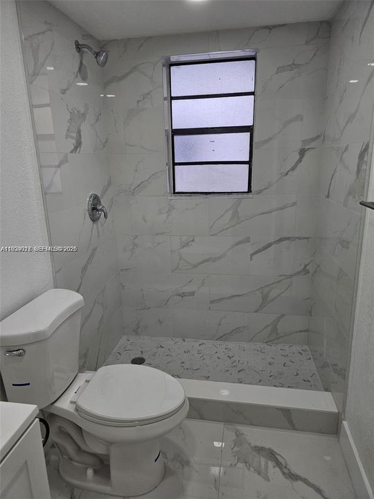 En Venta: $280,000 (2 camas, 2 baños, 990 Pies cuadrados)