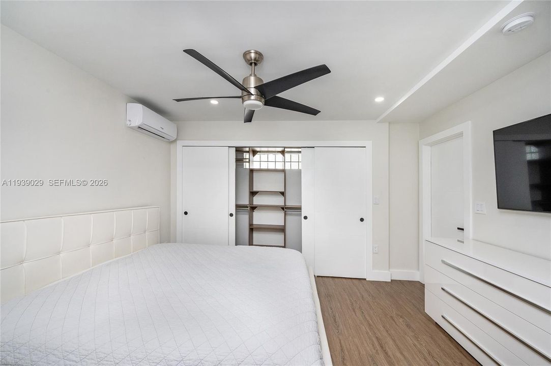 For Rent: $3,700 (3 beds, 2 baths, 1522 Square Feet)