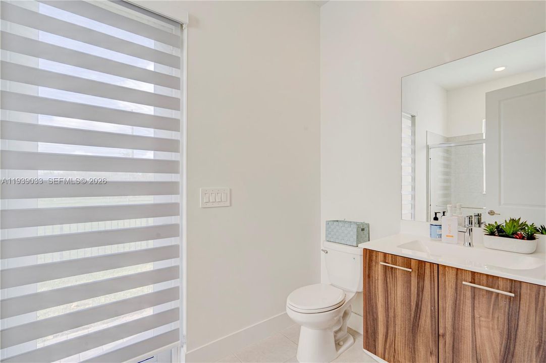 En Venta: $1,580,000 (5 camas, 4 baños, 3888 Pies cuadrados)